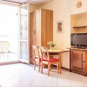 apartment-monolocale-al-pontile.it-lombardy.com/